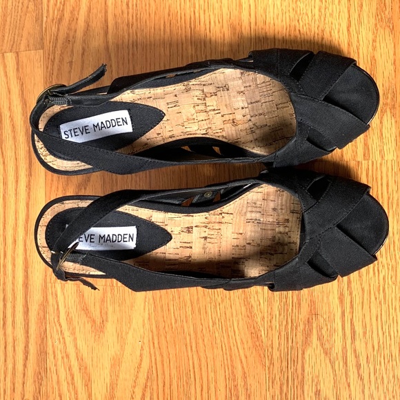 Steve Madden, Black Canvas Sandals - Picture 3 of 5